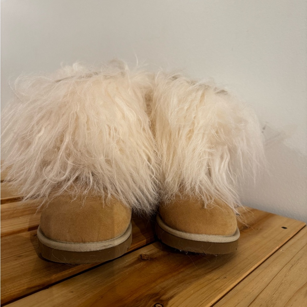 Fluffy Tan Boots